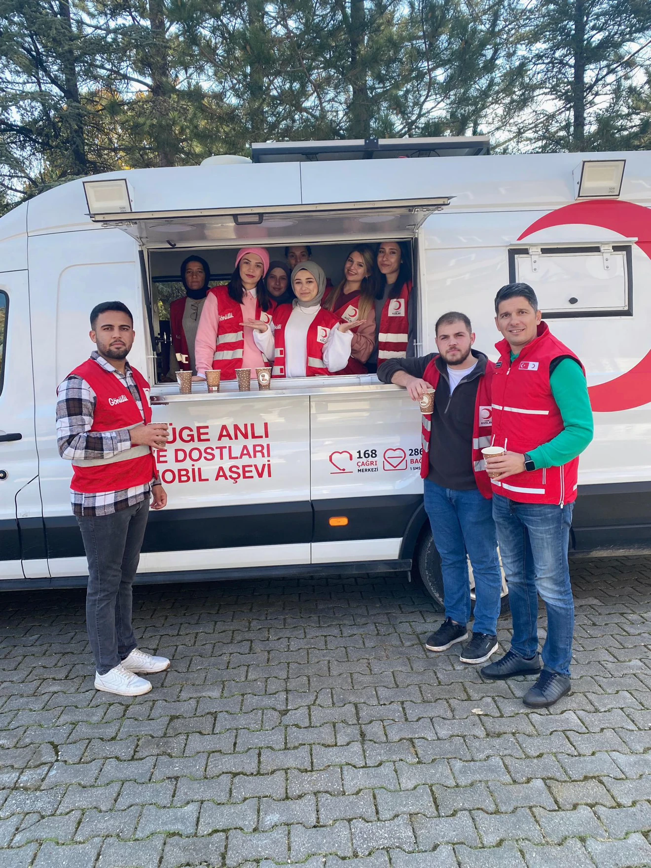 KIZILAY MERAM ŞUBESİNDEN ÇORBA İKRAMI